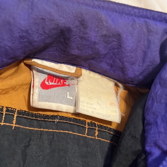 Vintage LAKERS 80’s Nike Flight Jacket - Picture 5 of 10